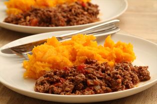 Kürbispüree mit Fleischsauce Kürbispüree mit Fleischsauce