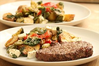 Steaks mit warmem Kartoffelsalat Steaks mit warmem Kartoffelsalat