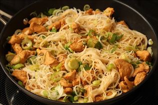 Hähnchen in süßer Ingwersauce Hähnchen in süßer Ingwersauce