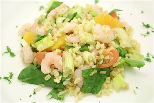 Bulgursalat mit Garnelen Bulgursalat mit Garnelen