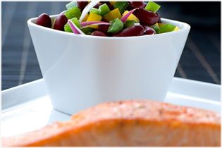 Lachs mit knackigem Bohnensalat Lachs mit knackigem Bohnensalat