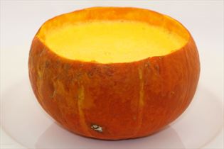 Kürbis-Orangen-Suppe Kürbis-Orangen-Suppe