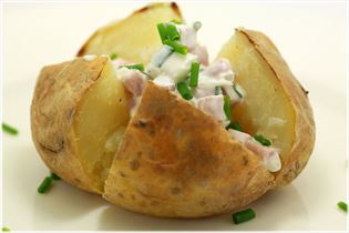 Backkartoffel mit Schinkenfüllung Backkartoffel mit Schinkenfüllung