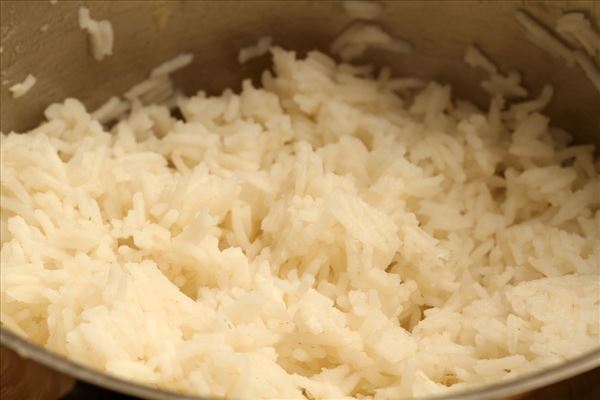 Hähnchen mit Paprikasauté und Reis