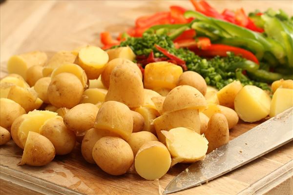 Kartoffelsalat mit Spargel