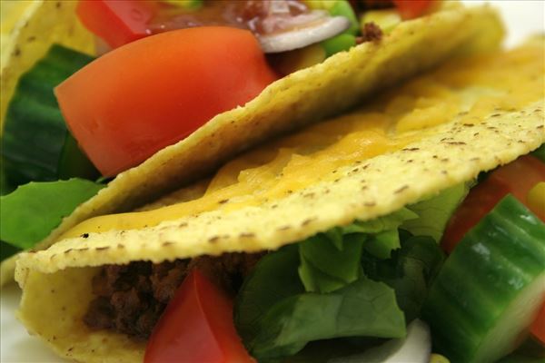 Taco mit Rindfleisch und Salat