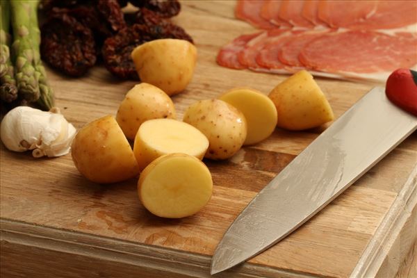 Lachs mit Zitrone und Dijon-Kartoffeln