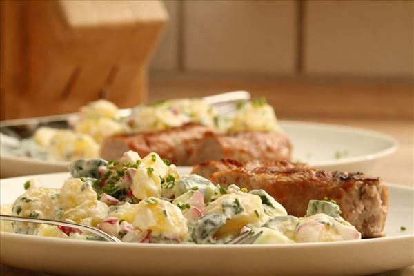 Kartoffelsalat mit Bratwurst