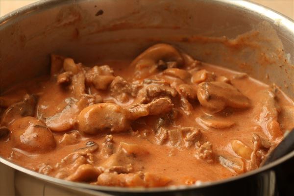 Bœuf Stroganoff mit Kartoffelpüree