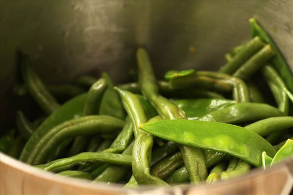 Barbecue-Hähnchen mit Gemüse