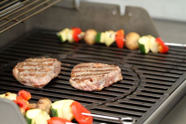 Gemüsespieß mit Rindersteak