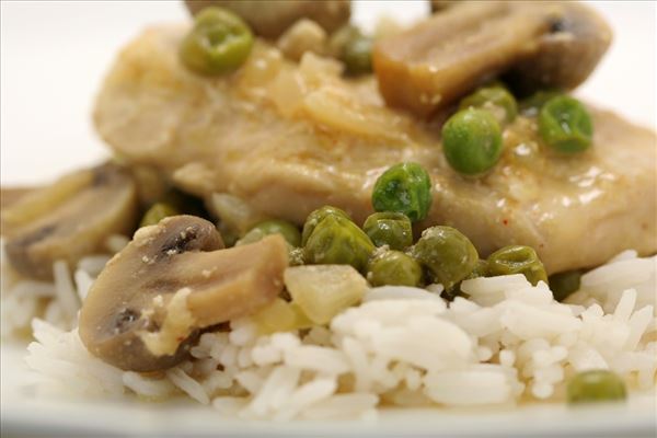 Hähnchen mit Pilzen in Mangochutney-Sauce