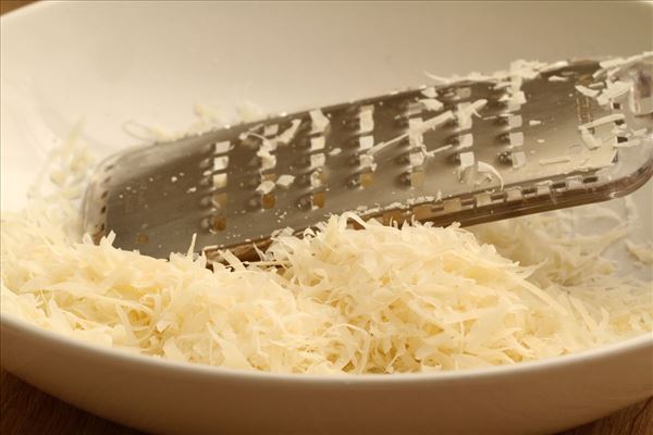 Parmesanhähnchen mit frischer Pasta