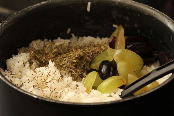 Gefülltes Hähnchen mit Tomatenkompott