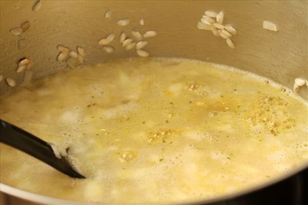 Risotto mit Erbsen und Zucchini