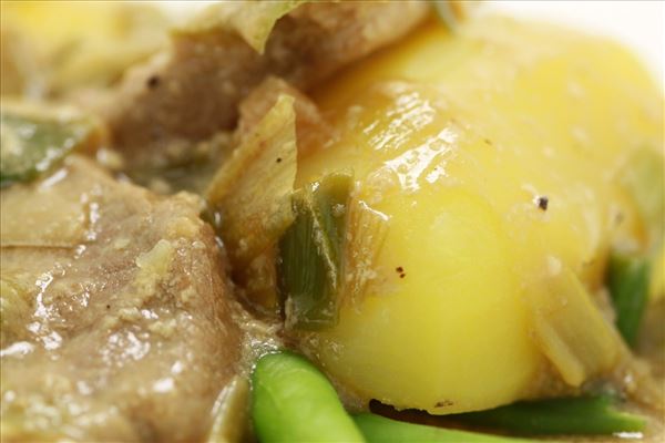 Filet in Wildsauce mit Kartoffeln und Bohnen