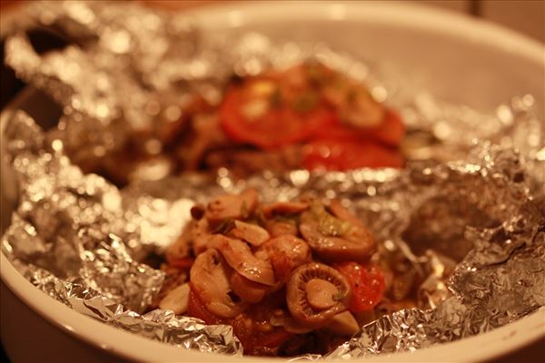 Folien-Steak mit Ofenkartoffeln