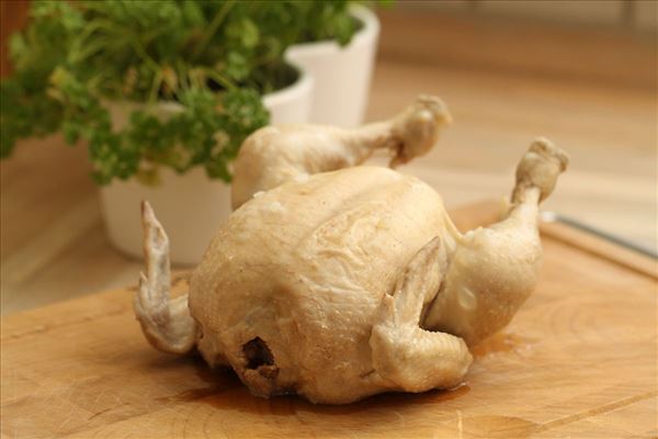 Blätterteigpasteten mit Huhn und Spargel