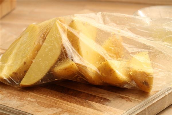 Griechisches Zitronenhähnchen mit Kartoffelspalten