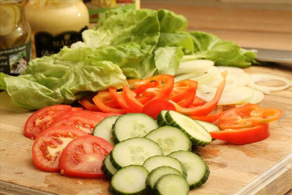 Burger mit Käse und Zwiebel