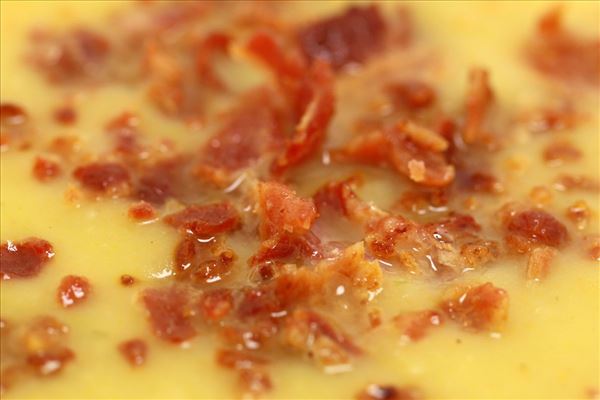 Kartoffelsuppe mit Baconbröseln