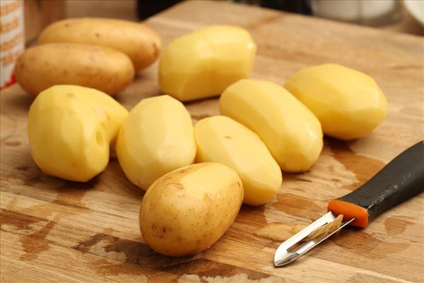 Gehacktes Rindfleisch mit Kartoffeldecke